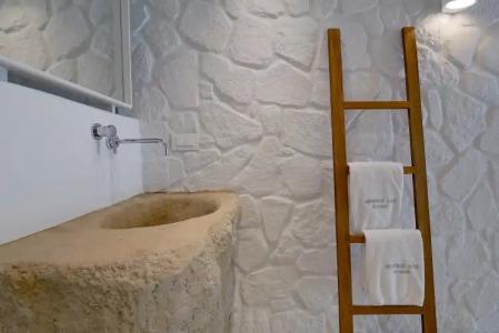 Andronikos - Adults Only - 8