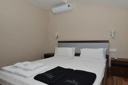 Lighthouse Nadia Aparts - 136