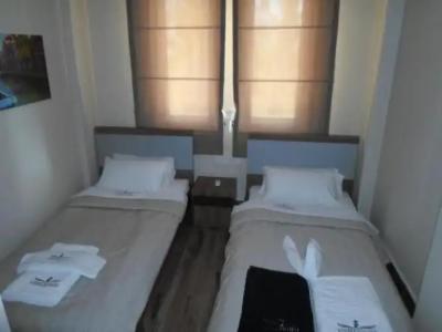 Lighthouse Nadia Aparts - 122