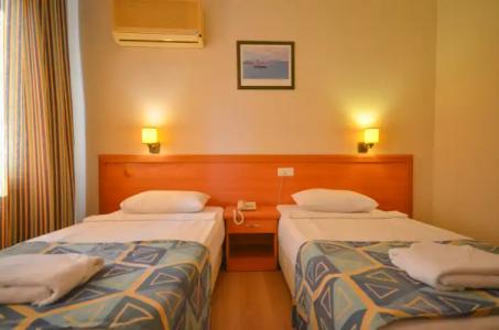 Select Suite & Apart - 4