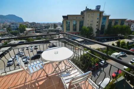 Select Suite & Apart - 81