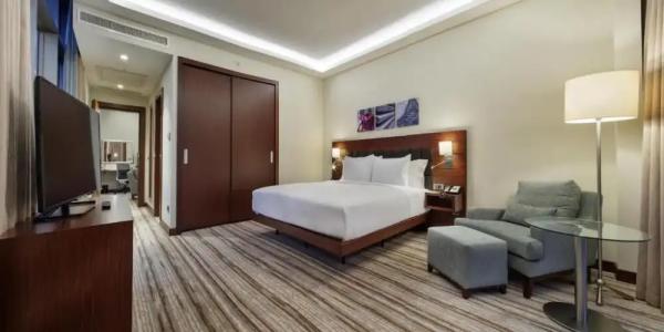 Hilton Garden Inn - 54