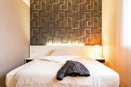 Harry's Home & Apartments - 75