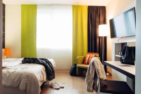 Harry's Home & Apartments - 52