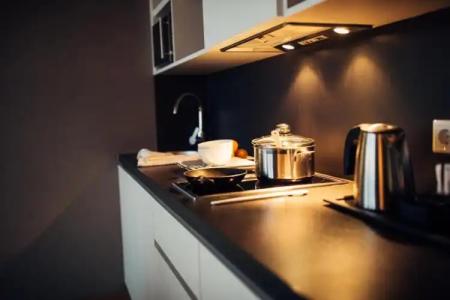 Harry's Home & Apartments - 62