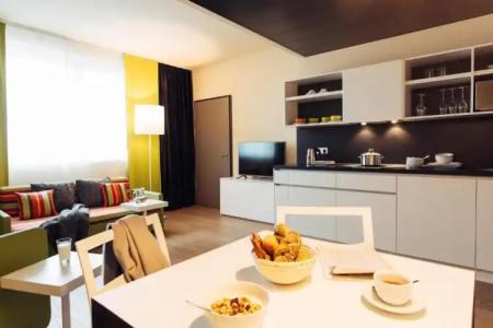 Harry's Home & Apartments - 64