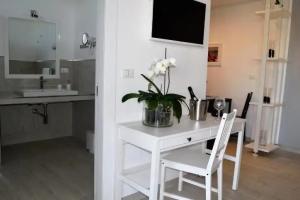 Torre Lapillo - Hotels