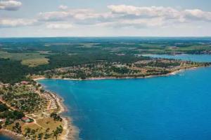 Hotel «Albatross Mobile Homes on Camping Park Umag», Karigador