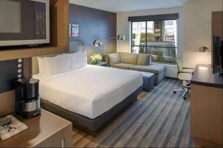 Hyatt House Seattle Downtown - 4
