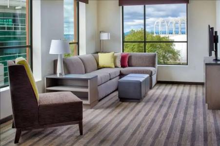 Hyatt House Seattle Downtown - 3