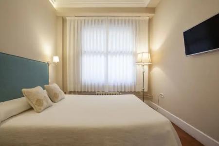 Hi Valencia Boutique - 18