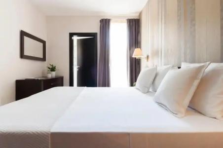 Blubay Apartments by ST - 6