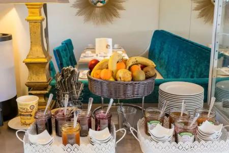 Le Suffren Hôtel - 11