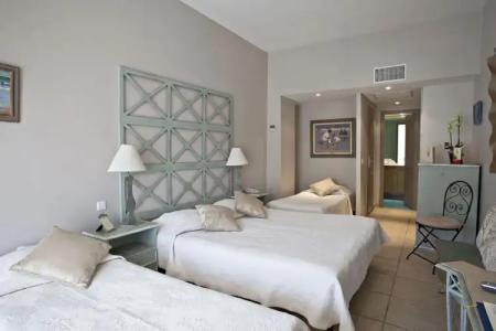 Le Suffren Hôtel - 4