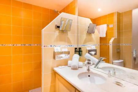 Le Suffren Hôtel - 51