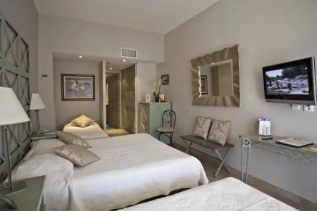 Le Suffren Hôtel - 6