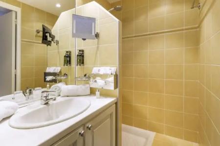 Le Suffren Hôtel - 69