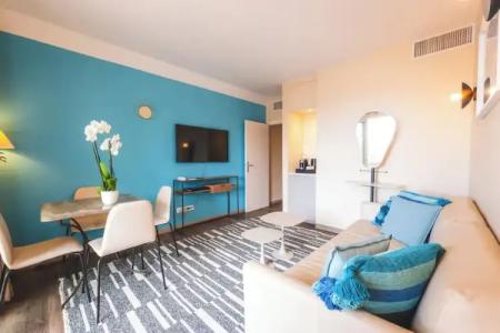 Le Suffren Hôtel - 93