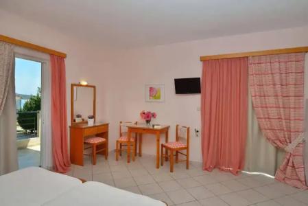 Stamatakis Boutique Studios - 28