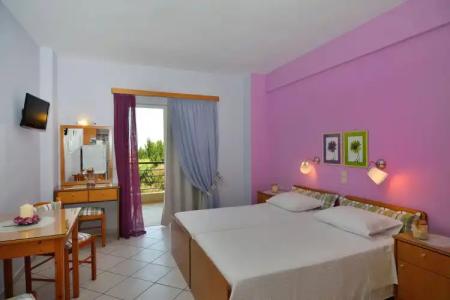 Stamatakis Boutique Studios - 18