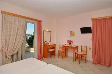 Stamatakis Boutique Studios - 14