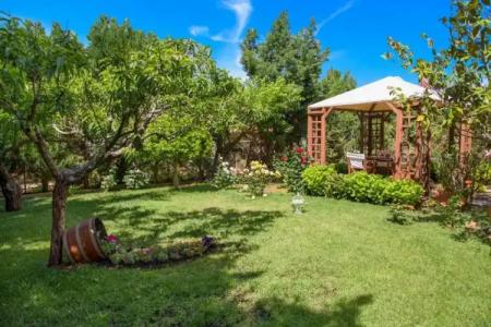 Stamatakis Boutique Studios - 112