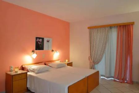 Stamatakis Boutique Studios - 13