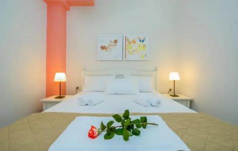 Stamatakis Boutique Studios - 132