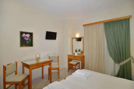 Stamatakis Boutique Studios - 4