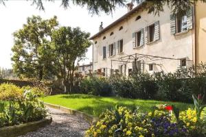 Bed & Breakfast «B&B Corte delle Muse», San Felice del Benaco