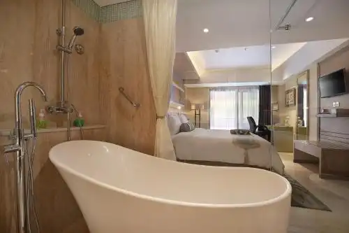 Senss and Resorts - 1