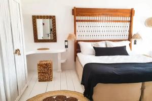 Captain Zeppos, Apollonia