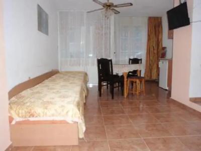 Guest House Cherno More - 1