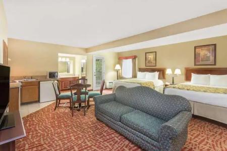 Baymont by Wyndham Sevierville Pigeon Forge - 6