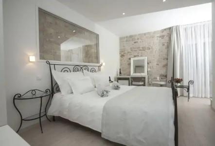 Palace Tartaglia - 1