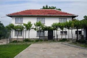 Holiday Home Life, Tryavna