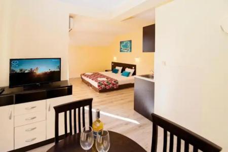 Apart Primavera 2 - 26