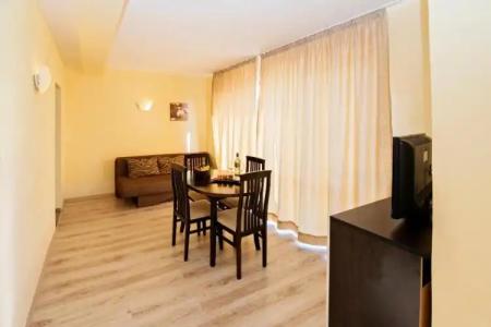 Apart Primavera 2 - 33