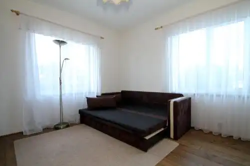 Carl's House - 11