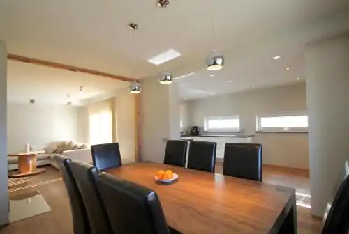 Carl's House - 22