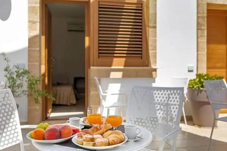 Roma by BarbarHouse - 1