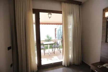 Dolphin Apart & - 180