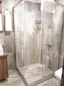 Dolphin Apart & - 210