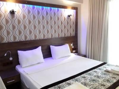 Dolphin Apart & - 109