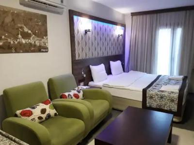 Dolphin Apart & - 190