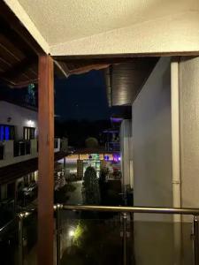 Dolphin Apart & - 150