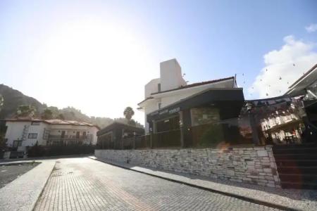 Dolphin Apart & - 147