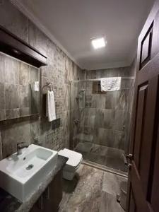 Dolphin Apart & - 93