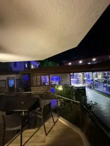 Dolphin Apart & - 116