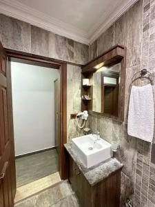 Dolphin Apart & - 82